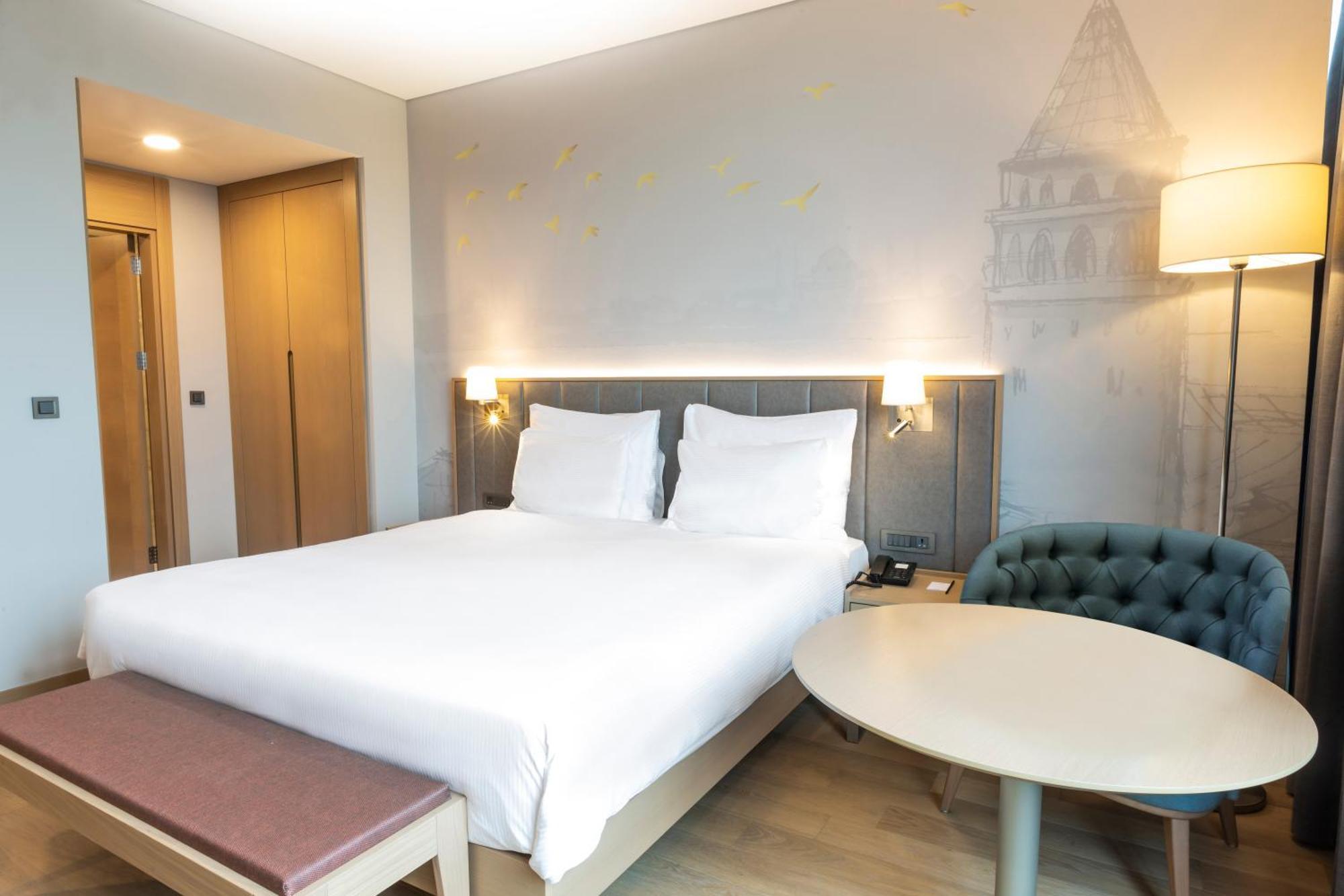 Radisson Hotel Istanbul Harbiye Bilik gambar